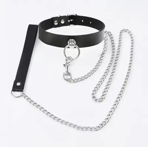 Collar con correa